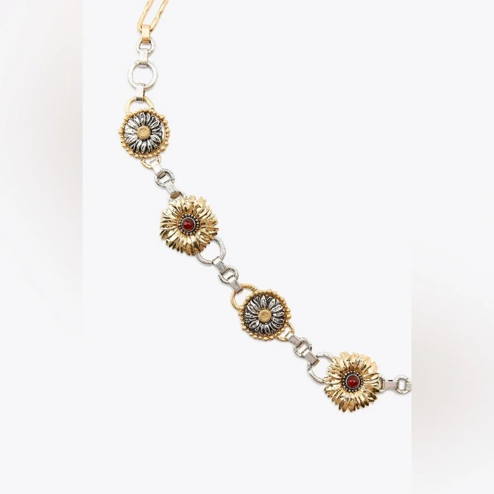NWOT. Zara Golden/Silver Combined Flower Chain Belt